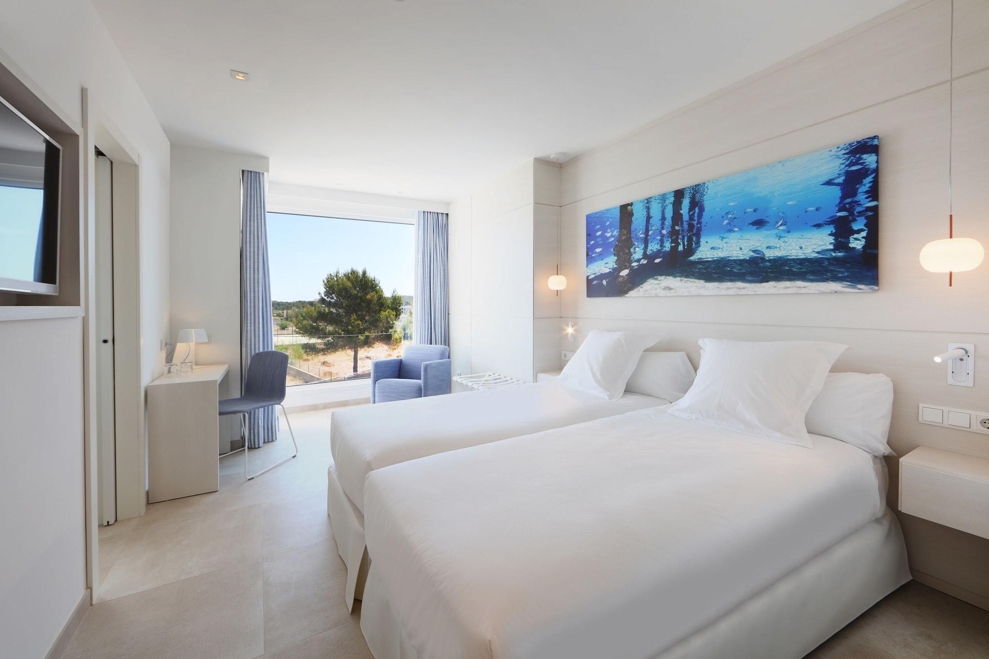 Hotel Iberostar Selection Santa Eulalia Adults-Only Ibiza à Santa Eulària des Riu Extérieur photo